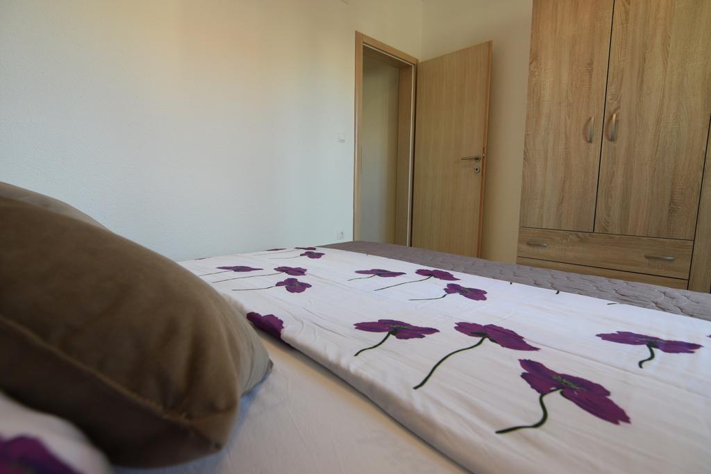 Apartments Batarilo Biograd Na Moru Exterior photo