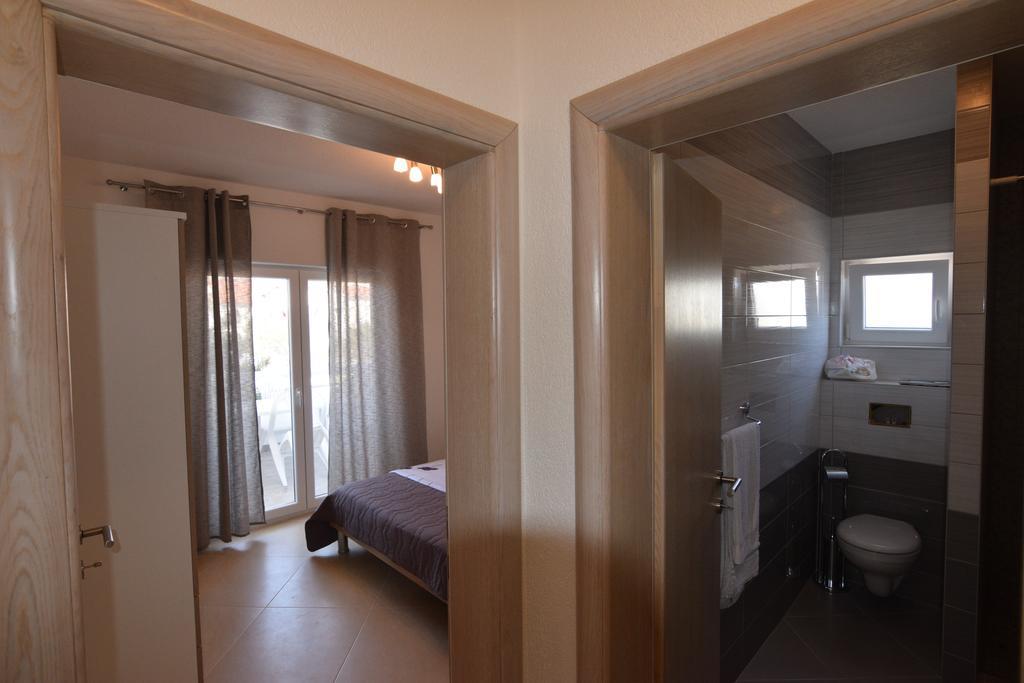 Apartments Batarilo Biograd Na Moru Exterior photo