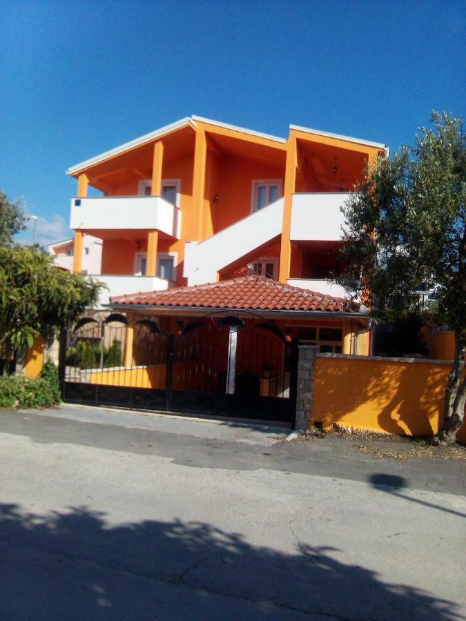 Apartments Batarilo Biograd Na Moru Exterior photo